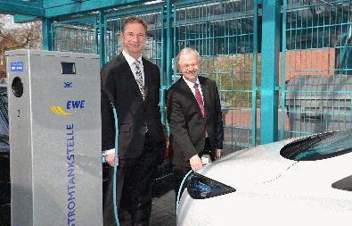 Vorschauversion, Landkreis nimmt EWE-Stromtankstelle in Betrieb