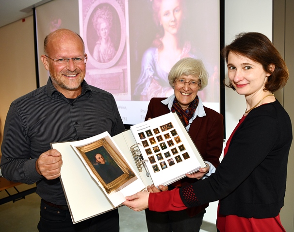 Verborgenes aus dem Depot des Stadtmuseums erforscht