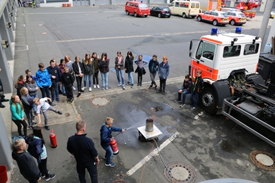 27 Jungen und Mädchen erlebten Girls- & Boys Day bei der Berufsfeuerwehr Kassel