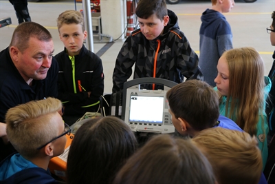 27 Jungen und Mädchen erlebten Girls- & Boys Day bei der Berufsfeuerwehr Kassel