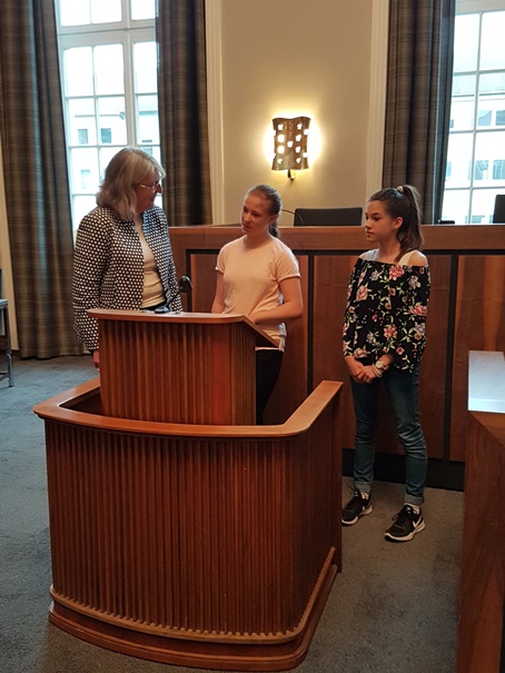 „Girls`Day“ – Ein Tag bei der Bürgermeisterin