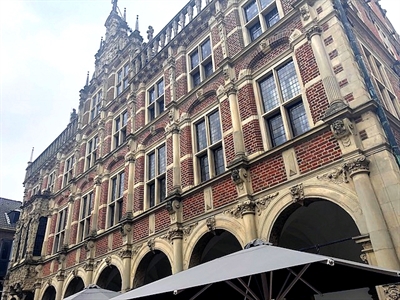 Das historische Rathaus am Markt ist das wohl markanteste Gebäude Bocholts. Hier ist das Standesamt untergebracht. Auch der Rat soll hier demnächst tagen. (Foto: Stadt Bocholt)