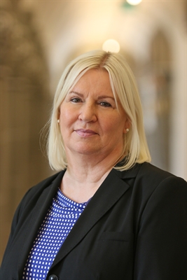 Porträt Edith Schneider