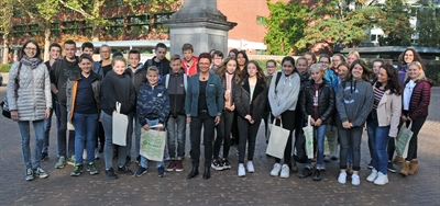 Bonjour Bocholt - Kroesen empfängt frz. Schülergruppe