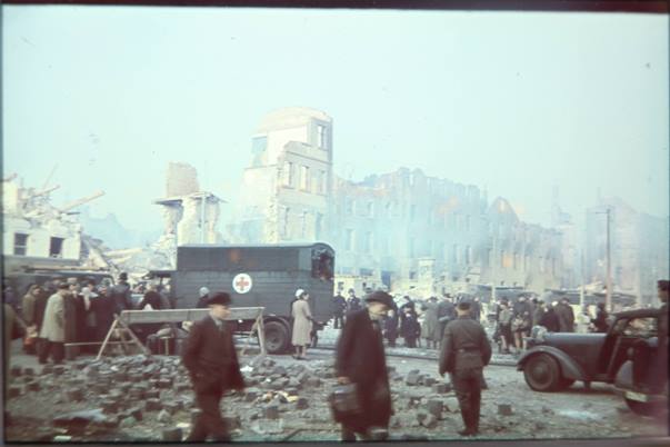 Tag nach dem Bombenangriff 