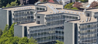 Bei der Elterngeldstelle im Lüdenscheider Kreishaus wurden 2022 fast 4.700 Anträge gestellt. Foto: Guido Raith/Märkischer Kreis