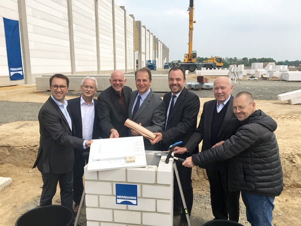 Grundsteinlegung: Neue JOKA Zentrale für Bodenbeläge 