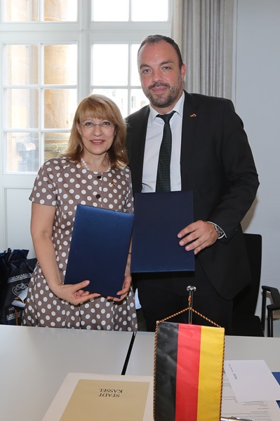 Kassel kooperiert weiter mit Nowy Urengoi