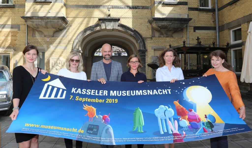 Die Kasseler Museumsnacht 2019 stellen vor: Kulturdezernentin Susanne Völker, Carola Metz, Dr. Dirk Pörschmann, Johanna Köhler, Lena Pralle und Andrea Behrens  