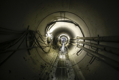 Blick in den bereits erstellten Berne-Abwasserkanal