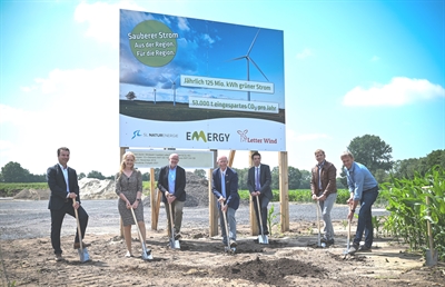 Spatenstich für einen der größten Windparks Nordrheinwestfalens
