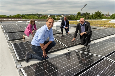 Sonne versorgt task-Halle