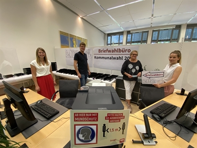 Team des Briefwahlbüros für die Kommunalwahlen am 13.09.2020