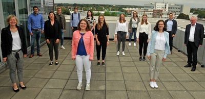 Ausbildung: Bürgermeister Peter Nebelo begrüßt neue Auszubildende