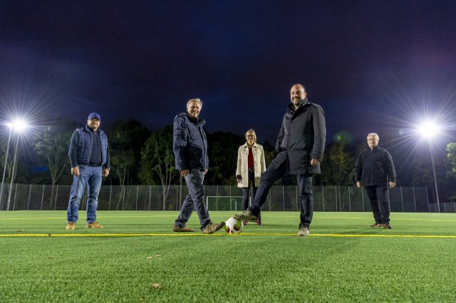 Kunstrasenplatz Am Donarbrunnen eingeweiht