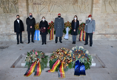 Kranzniederlegung zum Volkstrauertag