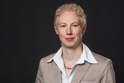Dr. Katrin Minner