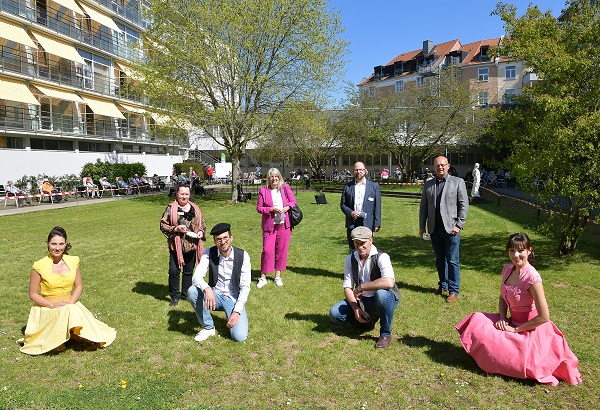 Hofkonzerte 2020: Eröffnung des Konzerts im Innenhof des Aschrottheims