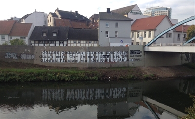 Kunstaktion „Deine Worte im Fluss“ an der Lippe in Lünen