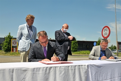 Linie C 11 Bocholt - Aalten - Vereinbarung unterzeichnet - Bild 1