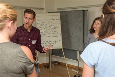 Philip Seiler_poetry-slam-workshop-(c) Philip Seiler.jpg