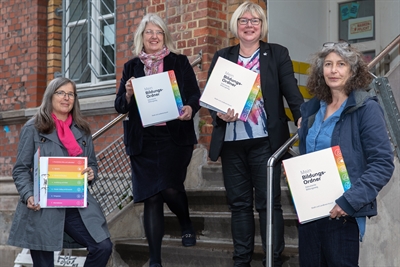 Neue Bildungsordner machen Kompetenzen-Vielfalt der zugewanderten Menschen sichtbar