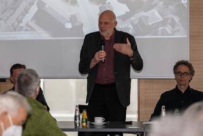 Brüder-Grimm-Platz: Abschluss der Info-Walk-Reihe 2