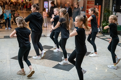 Flashmob Vennehof Urban Kids