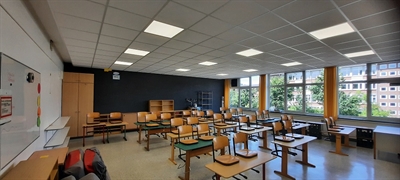 Josefschule Akustikdecke mit LED