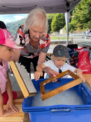 Gut an kamen die Mitmachaktionen vor allem beim jungen Publikum. Foto: Detlef Krüger/Märkischer Kreis