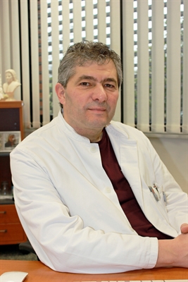 Die neue VHS-Vortragsreihe eröffnet der Palliativmediziner Dr. med. Benedikt Matenaer