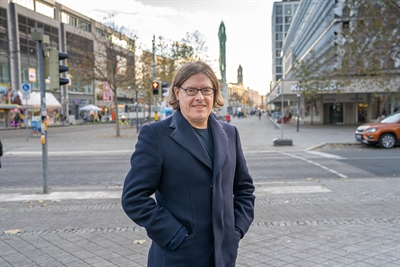 Magdeburgs neuer Stadtschreiber Dr. Akos Doma (Quelle: Landeshauptstadt Magdeburg/ Romy Buhr)