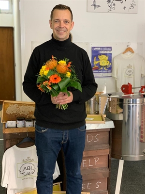 1. Preis: Arabisches Bildungsinstitut (ABI) e.V. KIDS HELP BEES