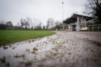 Die städtischen Rasenplätze sind wetterbedingt gesperrt