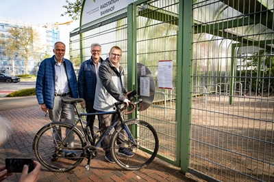 Knftig knnen auch Kurzparker ihr Rad am Bocholter Bahnhof sicher unterstellen