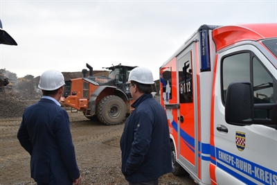 GAZ_Baustellenbesuch_9_23_Landrat_Rettungsdienst