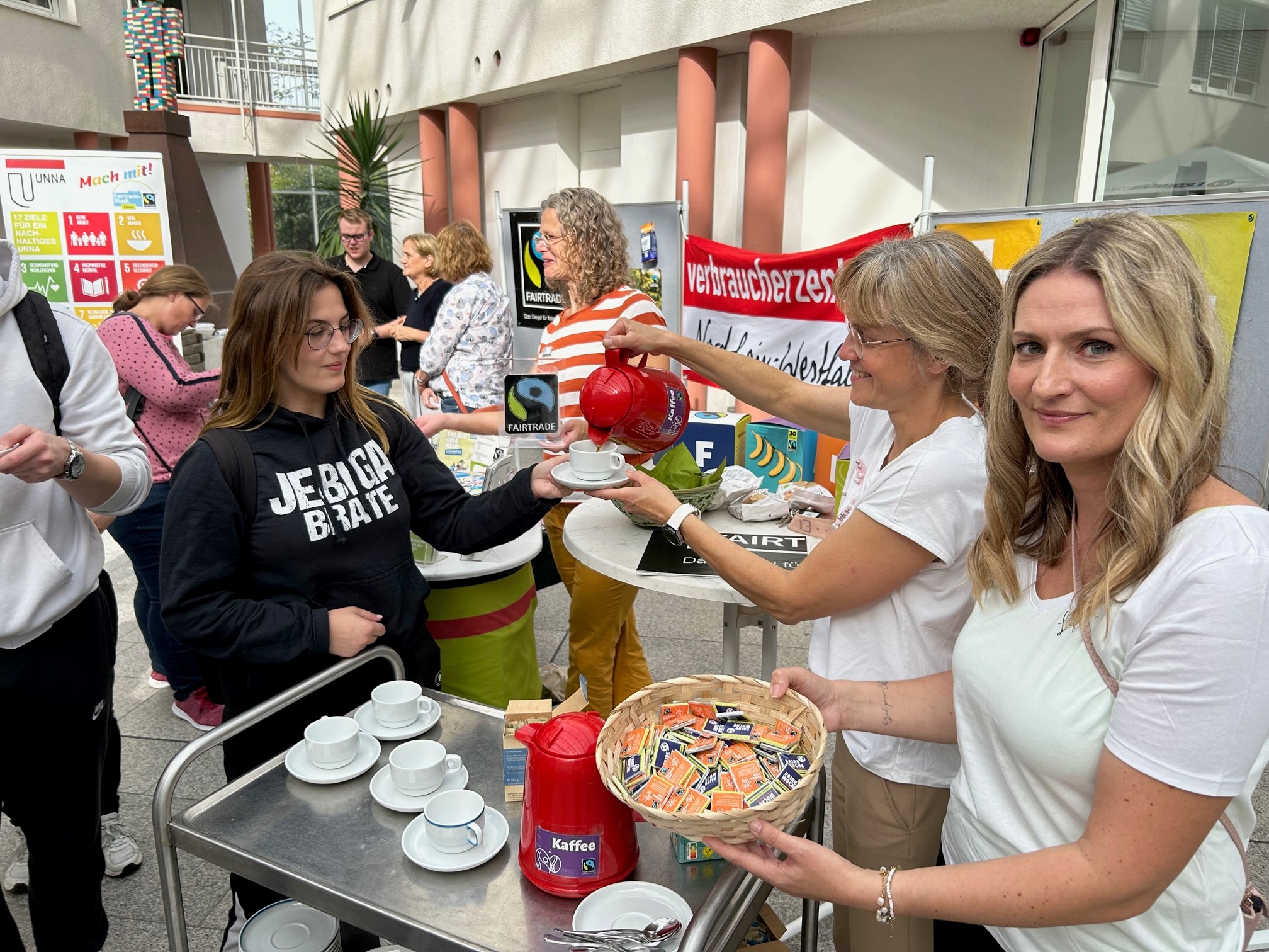 &bdquo;Fairanstaltung&ldquo; in der B&uuml;rgerhalle des Rathauses