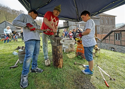 Jetzt für den Schmiedeworkshop an der Luisenhütte anmelden! Foto Michelle Wolzenburg/ Märkischer Kreis