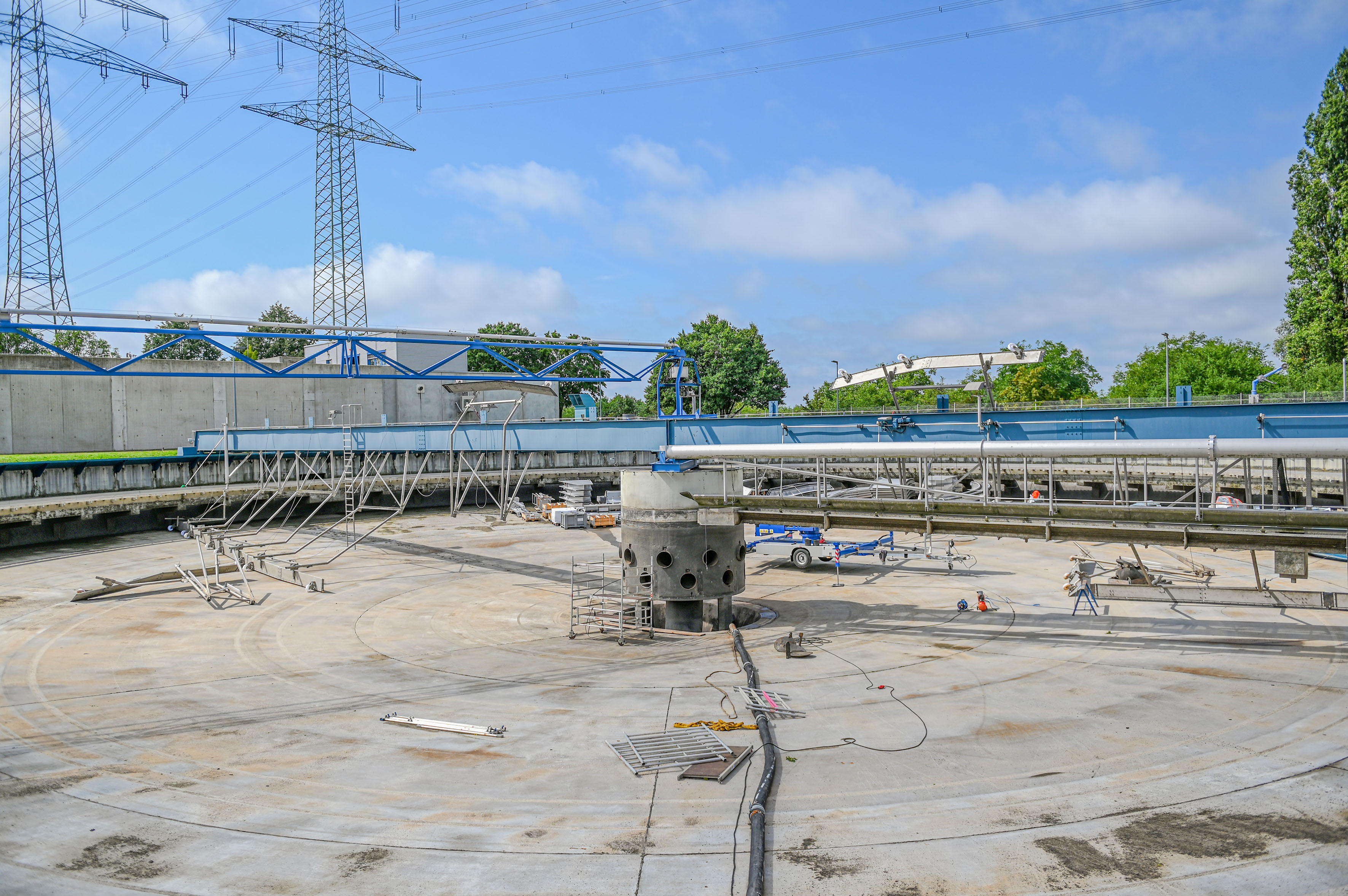 Innovative Lösung spart der Stadt Hanau bei Kläranlage Millionen - Neue Technik sorgt für noch geringere Phosphorwerte im Abwasser
