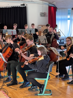 Das MJO hat während der Weihnachtsferien konzentriert für die Konzerte am Wochenende in Kierspe und Werdohl geprobt. Foto: Michelle Wolzenburg/Märkischer Kreis