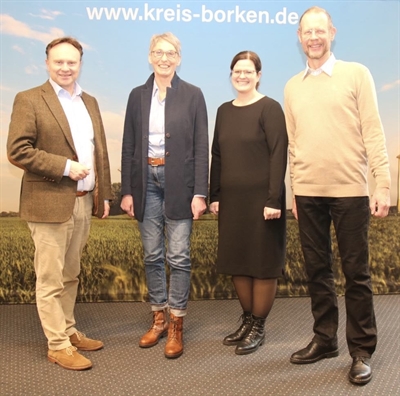 Wechsel in der NFG-Geschäftsführung: (v. l. n. r.): Landrat Dr. Kai Zwicker, Edith Gülker Anne-Katrin Kremer und Martin Hillenbrand