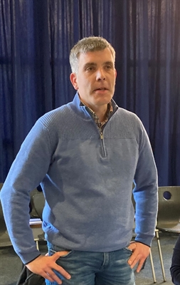 Armin Voß, seit 1. Februar neuer Schulleiter des Gertrud-Bäumer-Berufskollegs des Kreises in Lüdenscheid, stellte sich den Mitgliedern des Schul- und Sportausschusses vor. Foto: Ulla Erkens/Märkischer Kreis