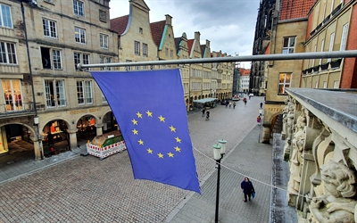 Europaflagge vor dem Historischen Rathaus