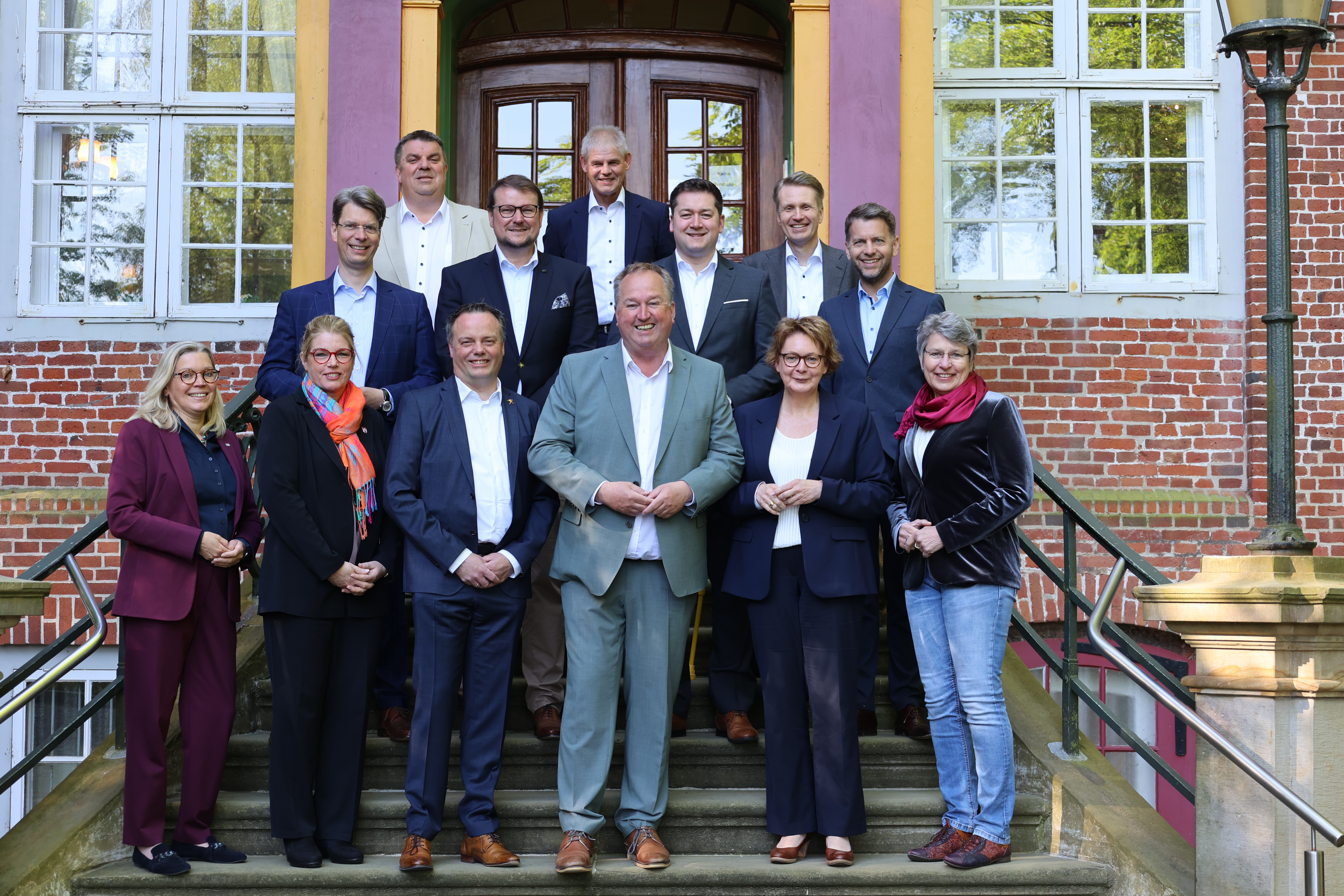 Energiewende hautnah erlebt: Niedersachsens Oberbürgermeisterinnen und Oberbürgermeister zur Konferenz in Cuxhaven