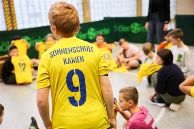 Trikots für Sonnenschule 3