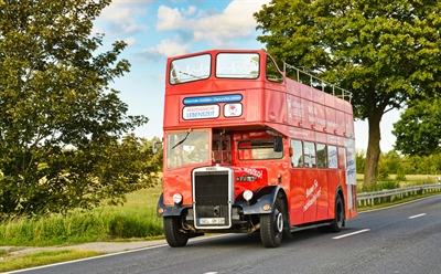 Roter Bus Herzenssache Lebenszeit