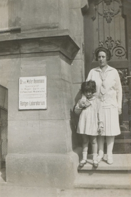 Praxisschild von Walter Heinemann am Bruchtorwall 