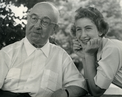 Walter Heinemann und seine Enkelin Suzan Goldhaber 