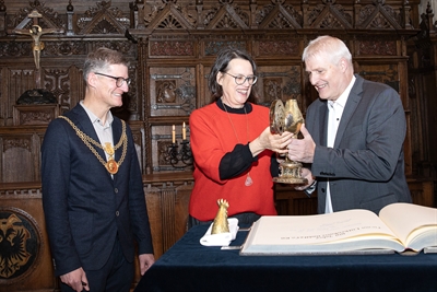 Silberne Rathausgedenkmünze für Firma Lütkenhaus