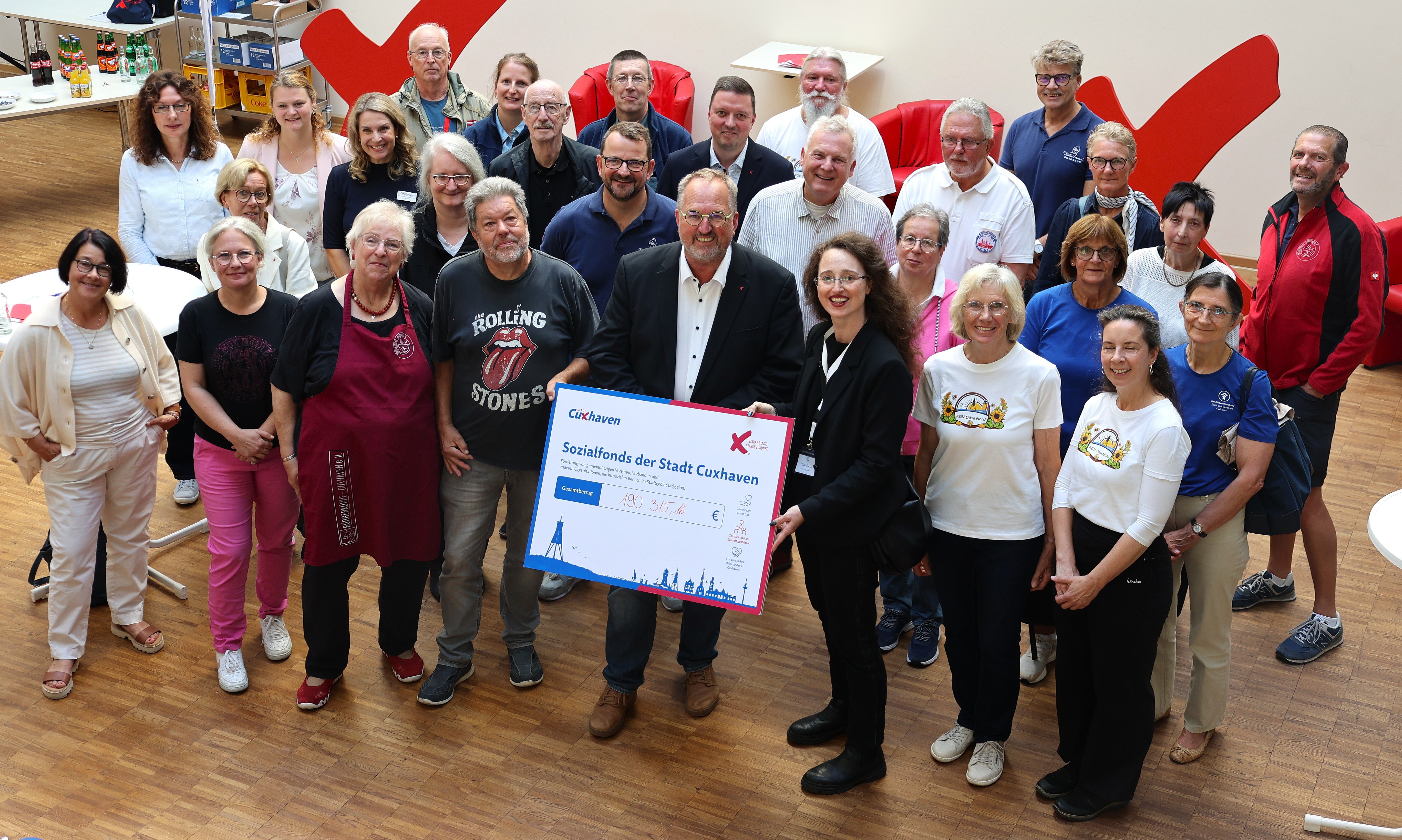 Sozialfonds macht soziales Engagement in Cuxhaven sichtbar - 27 Projekte mit insgesamt mehr als 190.000 Euro gefördert – Empfang im Rathaus würdigt Vereine, Initiativen und Organisationen
